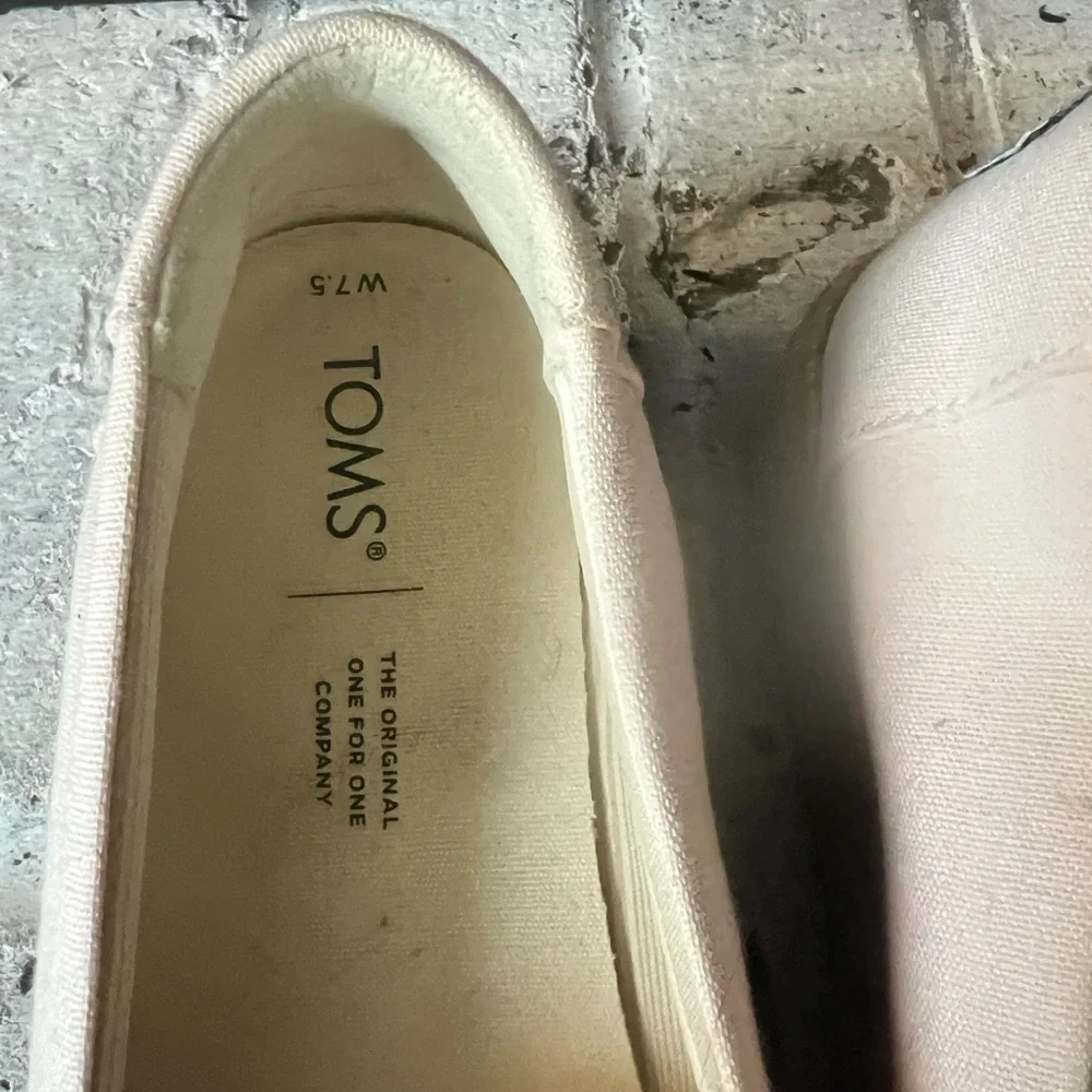 Toms Light Pink Platform Espadrilles - Picture 3 of 3